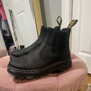 Dr Marteen Embury Leather Casual Chelsea Boots